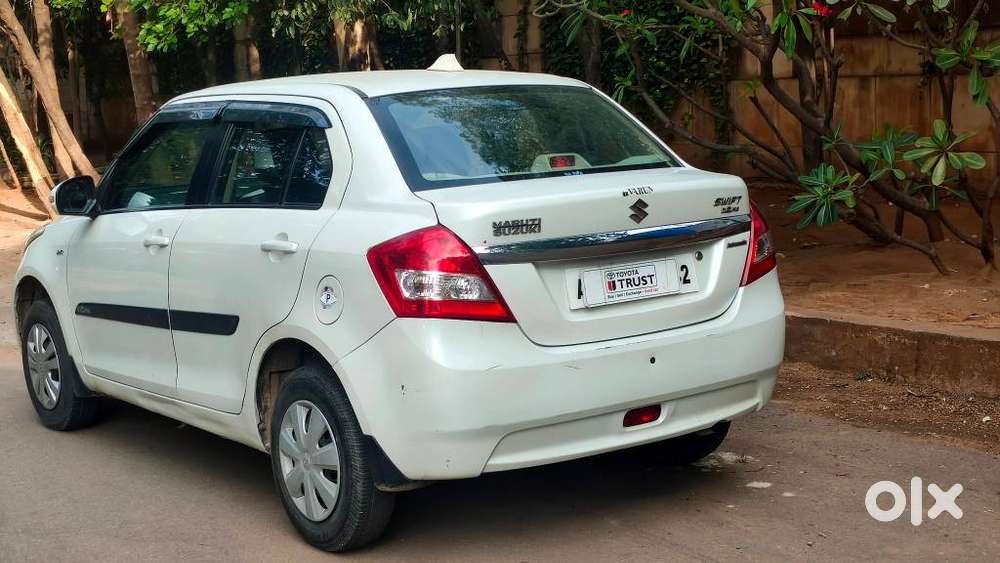 Maruti Suzuki Swift Dzire Vxi At, 2013, Petrol