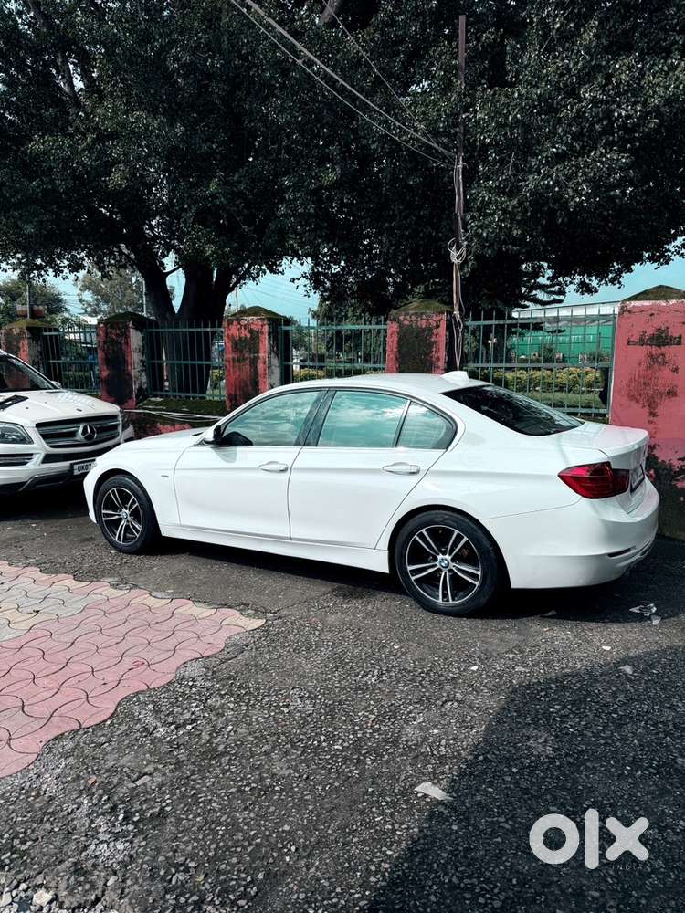 Bmw 320d 2014 Luxury Line (with Sunroof)