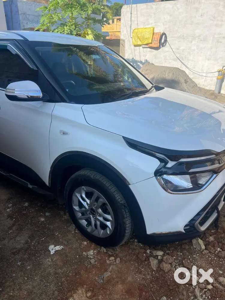 Kia Carens 2024 Diesel Well Maintained