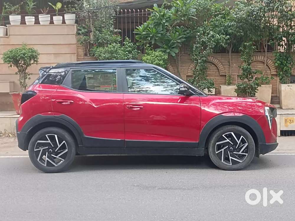 Mahindra Xuv 3xo Ax7l 1.2 Petrol At (pg), 2026, Petrol
