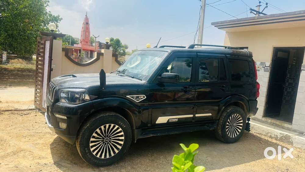 Mahindra Scorpio Classic 2023