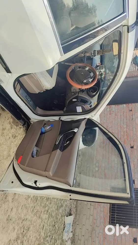 Mahindra Xuv500 Diesel 2012 Car