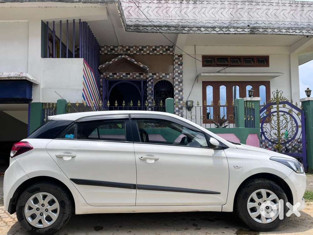 Hyundai I20 Car Manual 2015 Well Condition