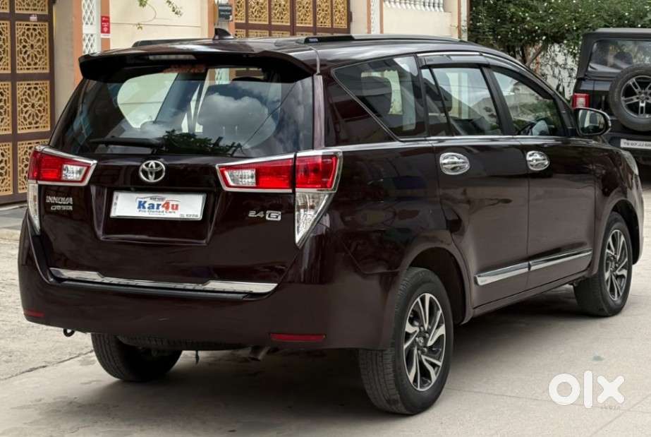 Toyota Innova Crysta 2.4 Gx Limited Edition At 7 Str, 2022, Diesel