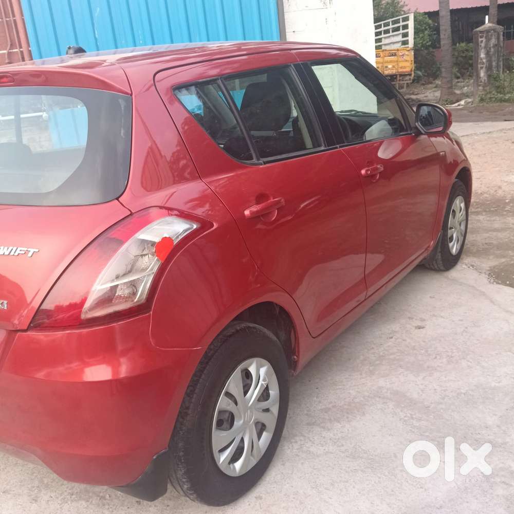 Maruti Suzuki Swift Vxi + Manual, 2012, Petrol