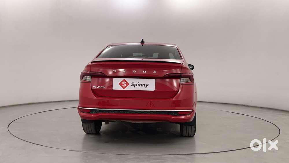 Skoda Slavia Style 1.0l Tsi Mt, 2023, Petrol