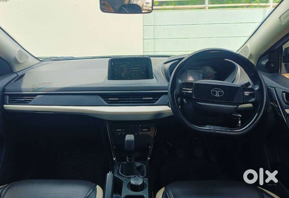 Tata Nexon Pure 1.2 Revotron Petrol 6 Mt, 2024, Cng & Hybrids