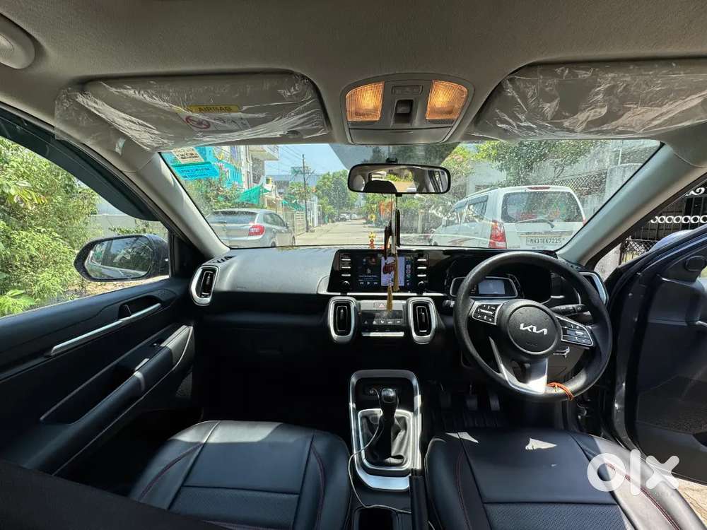 Kia Sonet 2025 Petrol Well Maintained