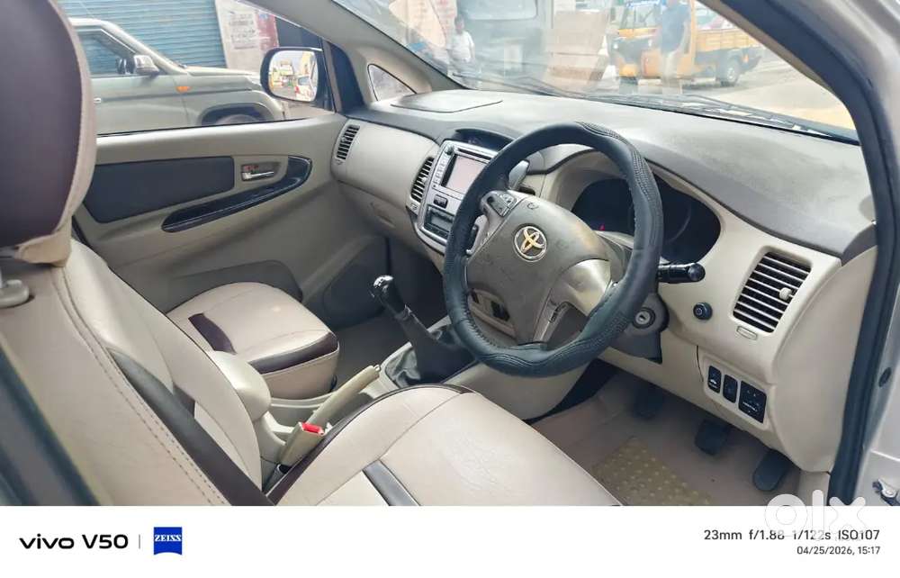 Toyota Innova 2014 Diesel 155000 Km Driven
