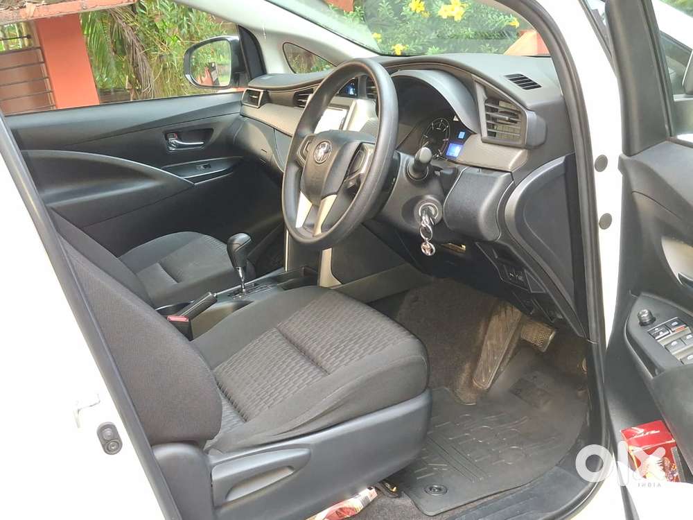 Toyota Innova Crysta 2.8 Gx At, 2016, Diesel