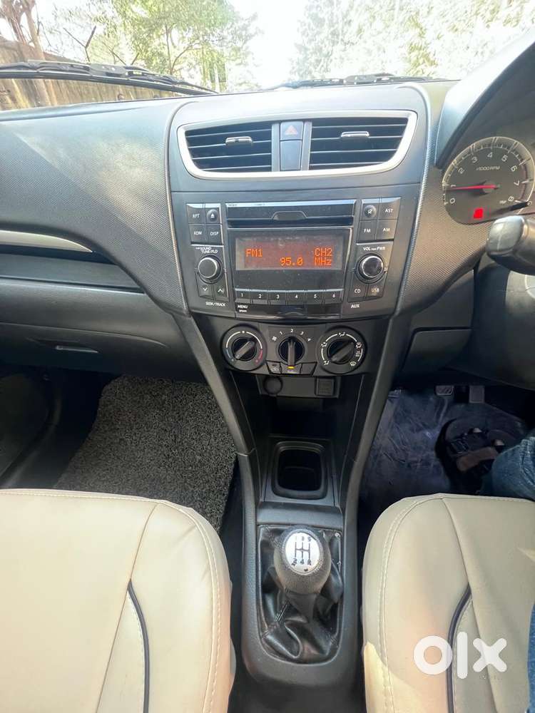 Maruti Suzuki Swift Vxi 1.2 Abs Bs-iv, 2017, Petrol