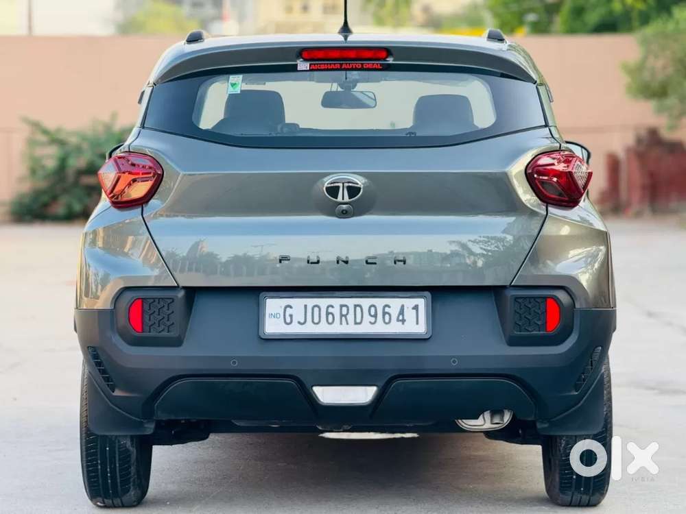 Tata Punch, 2025, Petrol