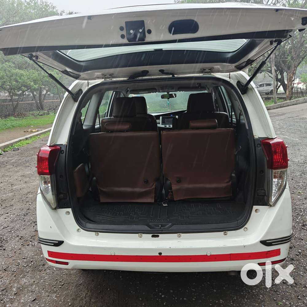 Toyota Innova Crysta 2.4 Gx Mt, 2017, Diesel