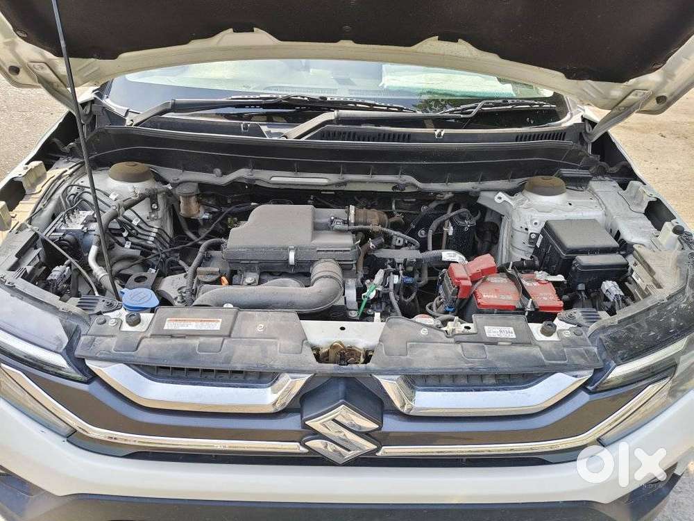 Maruti Suzuki Brezza 1.5 Lxi Smart Hybrid, 2024, Petrol