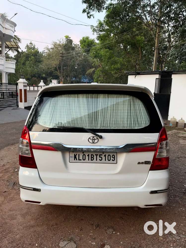 Toyota Innova G4 2015