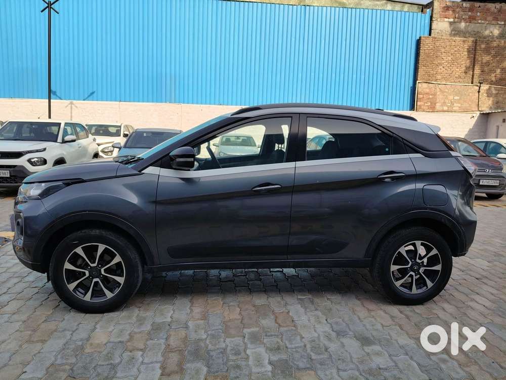 Tata Nexon 1.2 Revotron Xz Plus Dual Tone Roof (s), 2020, Petrol