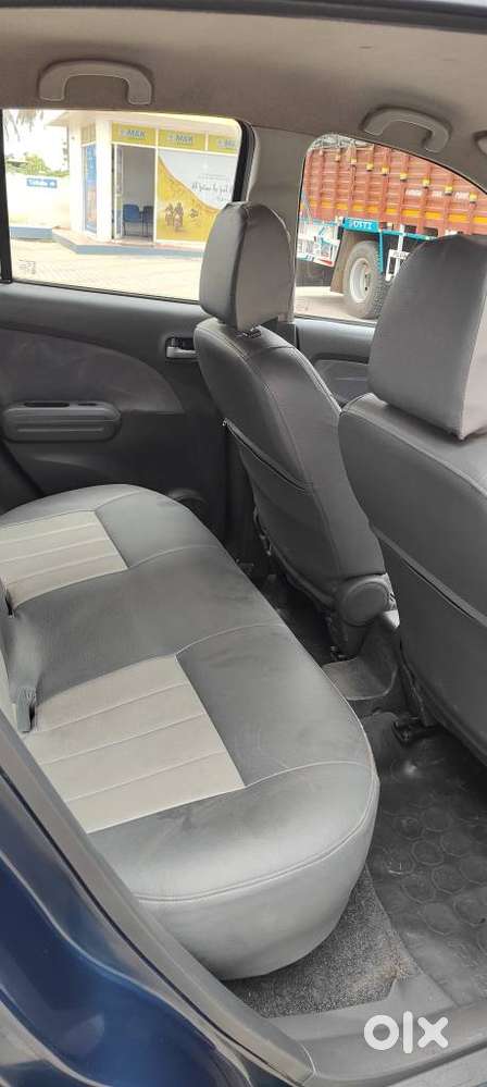 Maruti Suzuki Ritz Vxi, 2011, Petrol