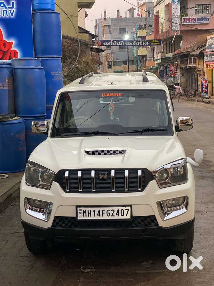 Mahindra Scorpio S4 Pluse  2015 Diesel Manual