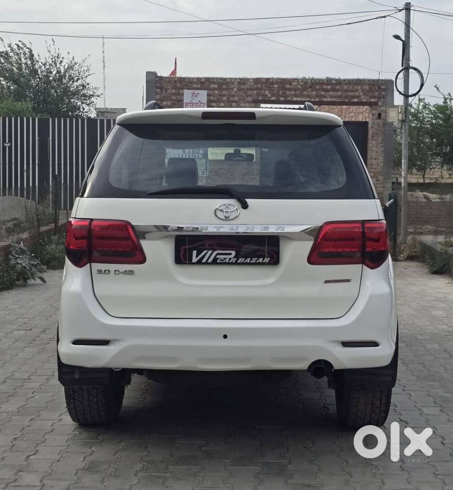 Toyota Fortuner 3.0 4x2 Automatic, 2016, Diesel