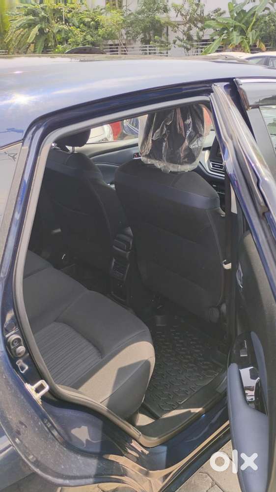 Maruti Suzuki Baleno 1.2 Zeta Shvs, 2023