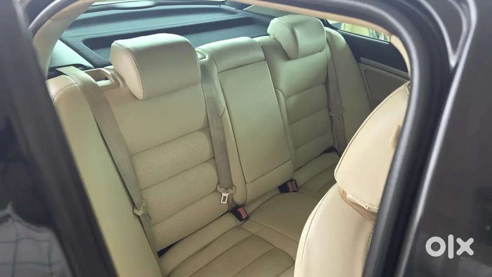 Skoda Laura Elegance 2010 Diesel Automatic