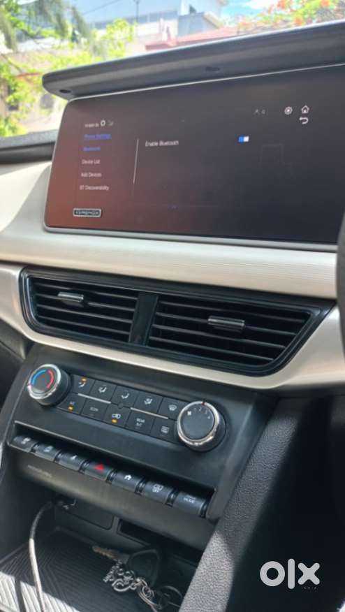 Mahindra Xuv700 2.2 Ax 5 Diesel Mt 7 Str, 2025, Diesel