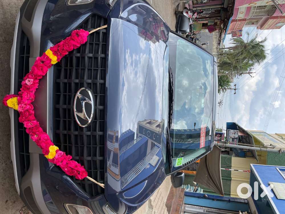 2021 Hyundai Venue Petrol(negotiable)