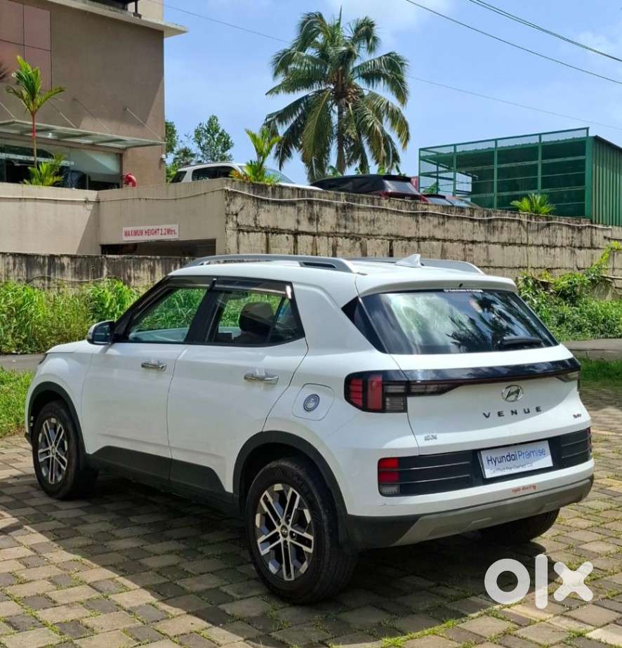 Hyundai Venue Sx Plus Turbo Dct, 2023, Petrol