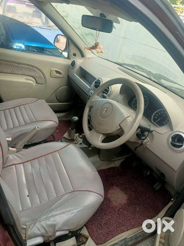 Mahindra Renault Logan, 2008, Petrol