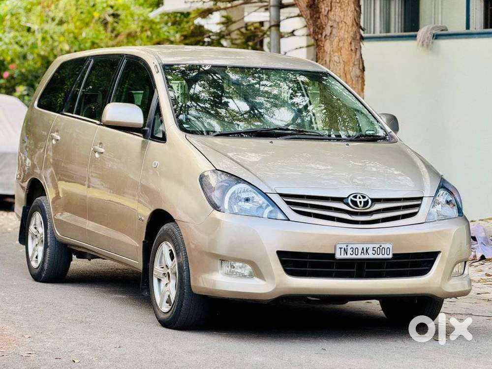 Toyota Innova 2.5 G (diesel) 8 Seater, 2010, Diesel