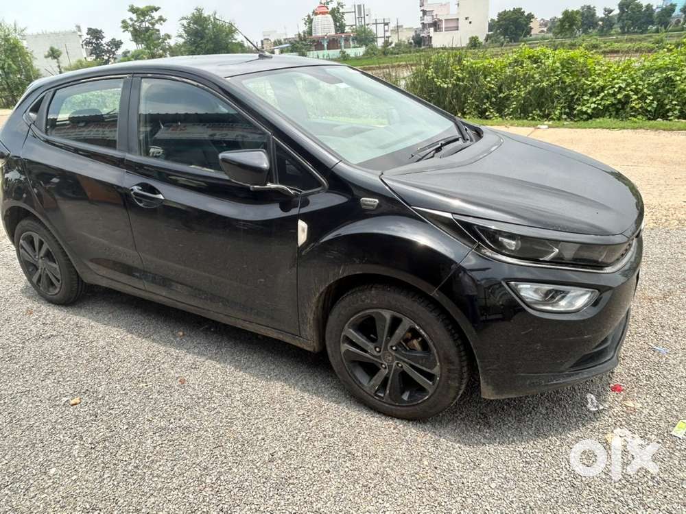 Tata Altroz Petrol Manual 2023