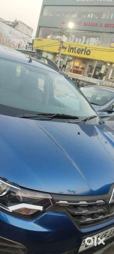 Renault Triber 2023 Cng & Hybrids Well Maintained