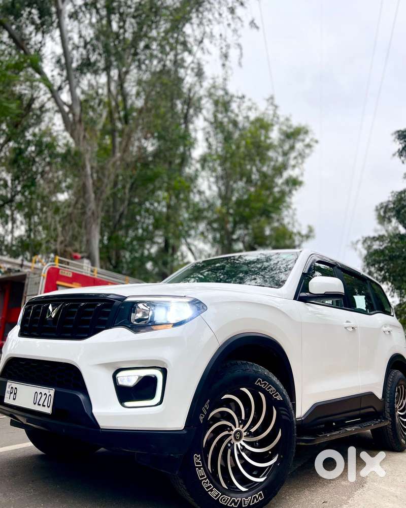 Mahindra Scorpio-n 2.2 Z2 Diesel Mt 7 Str, 2023, Diesel