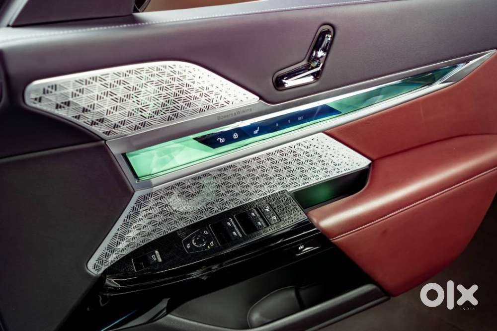 Bmw I7 Xdrive60, 2025, Electric