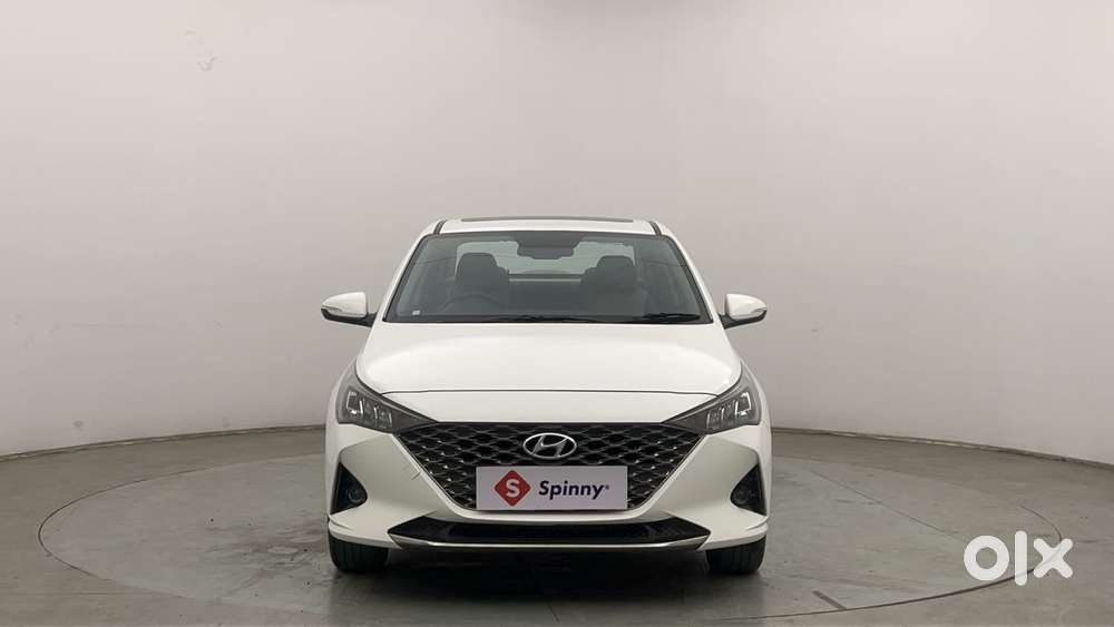 Hyundai Verna 1.5 Sx (o) Vtvt Ivt, 2022, Petrol