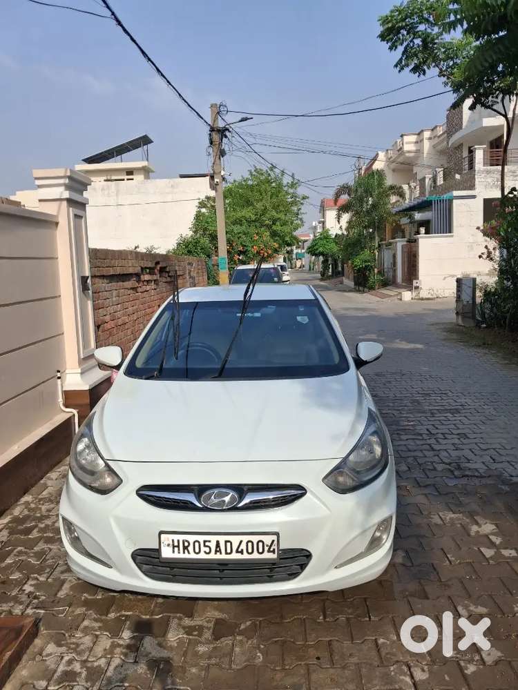 Hyundai Verna 2011 Fluidic Diesel Manual