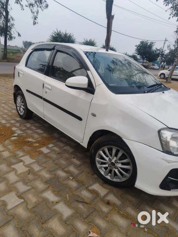 Toyota Etios Liva 2017 Diesel 90000 Km Driven