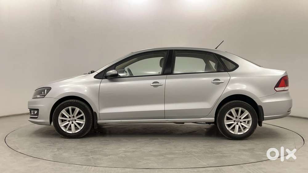 Volkswagen Vento 1.6 Highline, 2016, Petrol