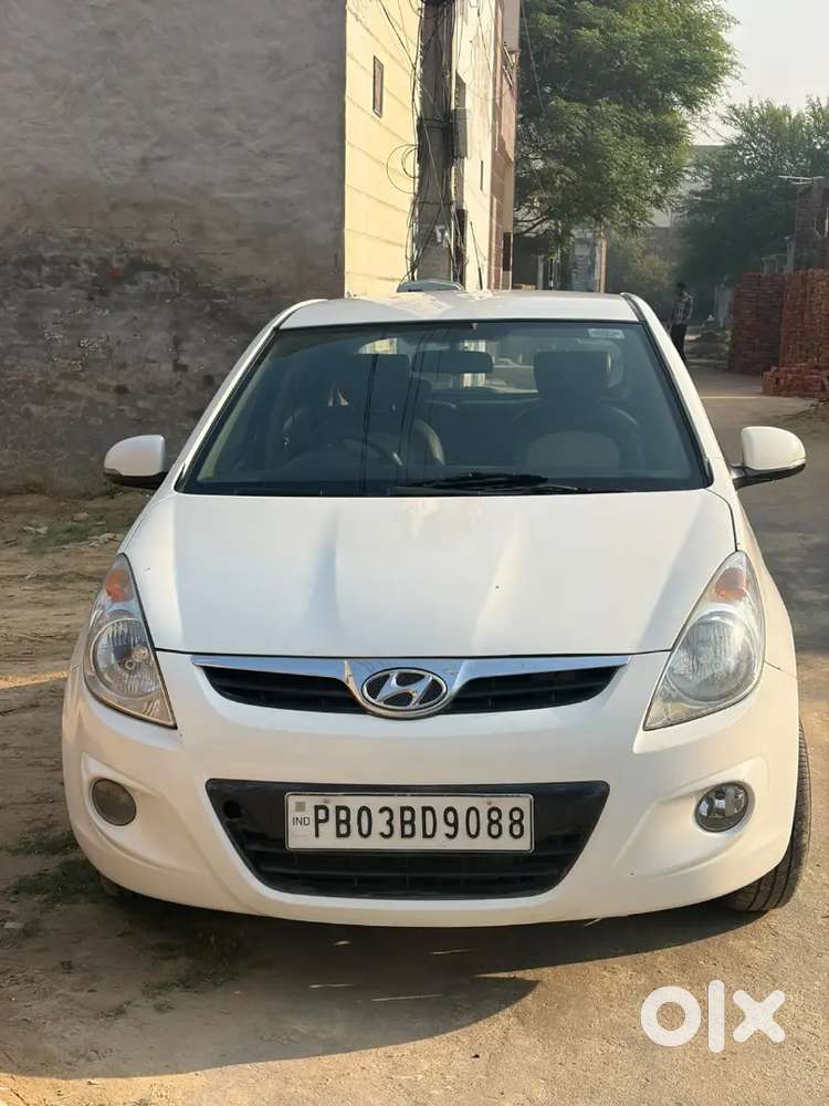 Hyundai New I20 1.0 Asta 2011