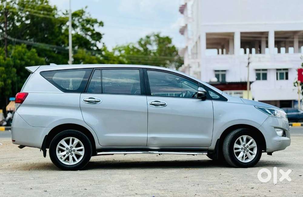 Toyota Innova Crysta 2.4 G Mt, 2016, Diesel