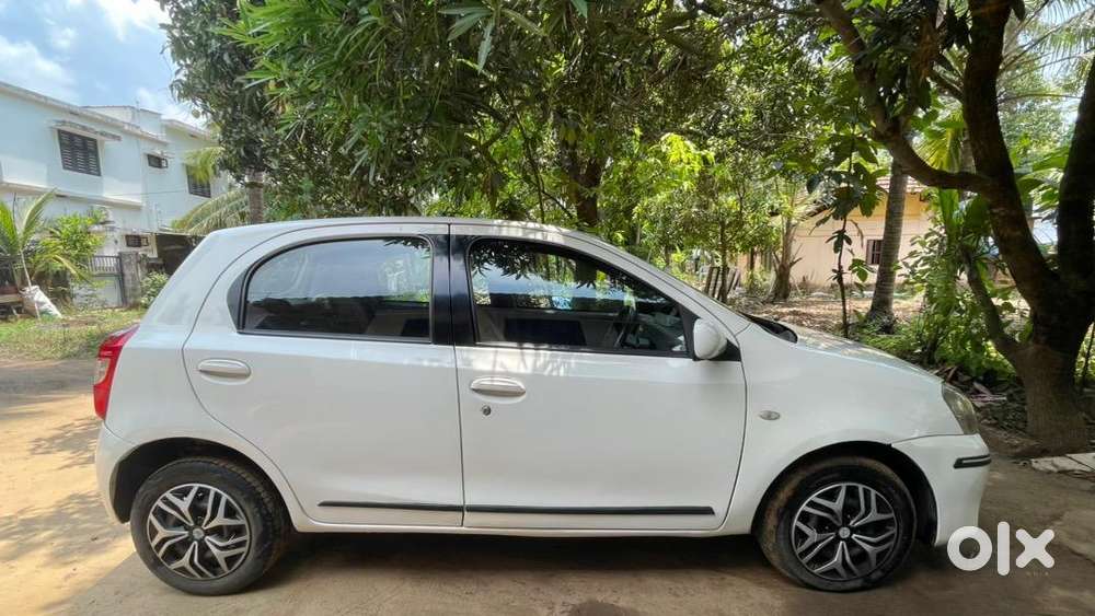 Toyota Etios Liva 2012 Diesel 140000 Km Driven