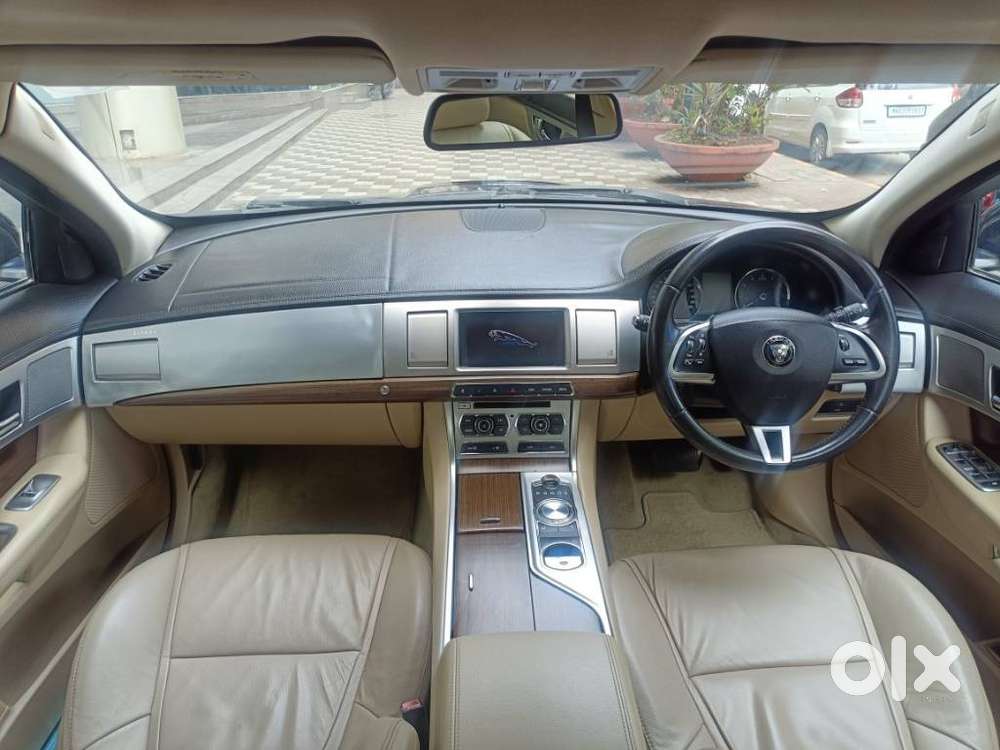 Jaguar Xf Petrol 2.0, 2015, Petrol