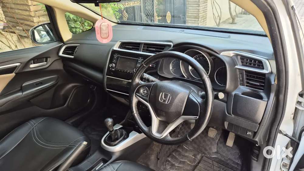 Honda Jazz 2017 Petrol 35000 Km Driven Well Maintained