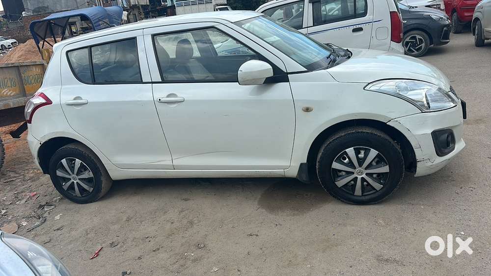Maruti Suzuki Swift 2015 Cng & Hybrids Well Maintained