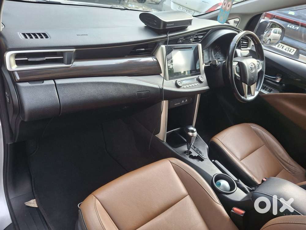 Toyota Innova Crysta 2.7 Zx At, 2017, Cng & Hybrids