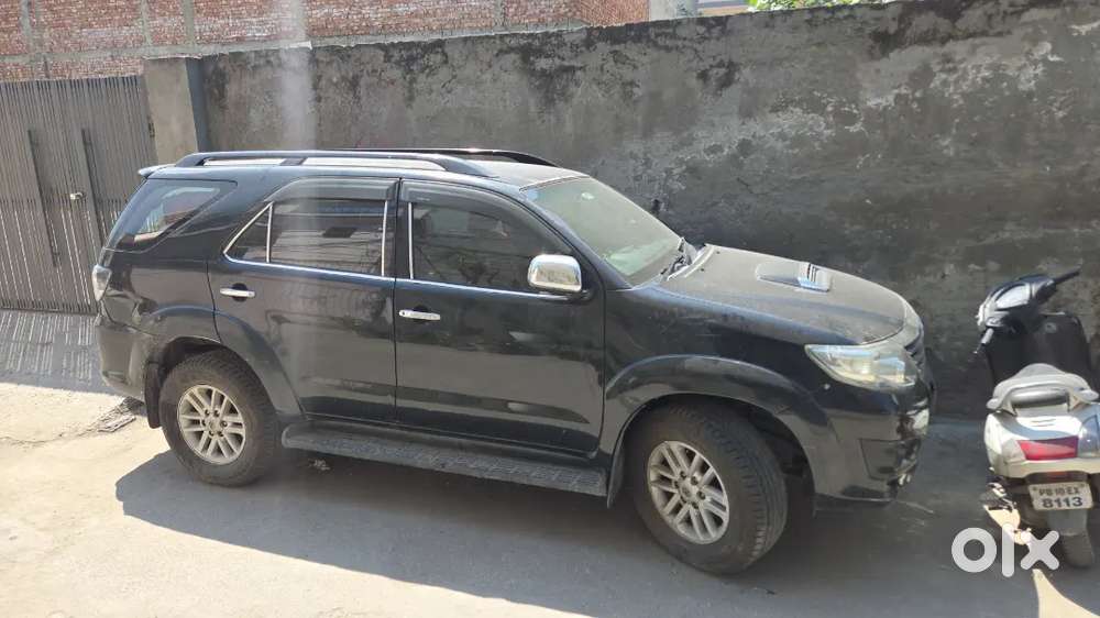 Toyota Fortuner 2012