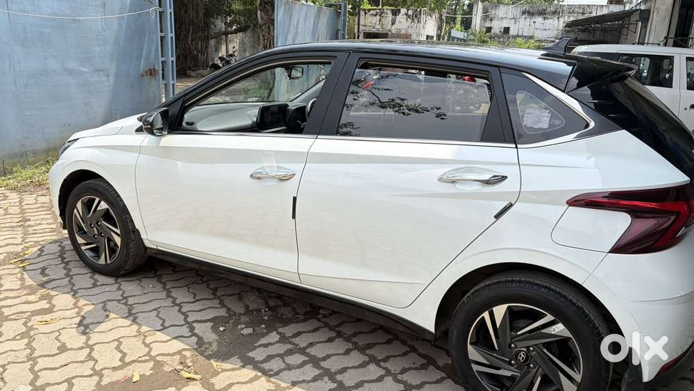 Hyundai I20 Asta (o) 1.0 Turbo Dct, 2023, Petrol