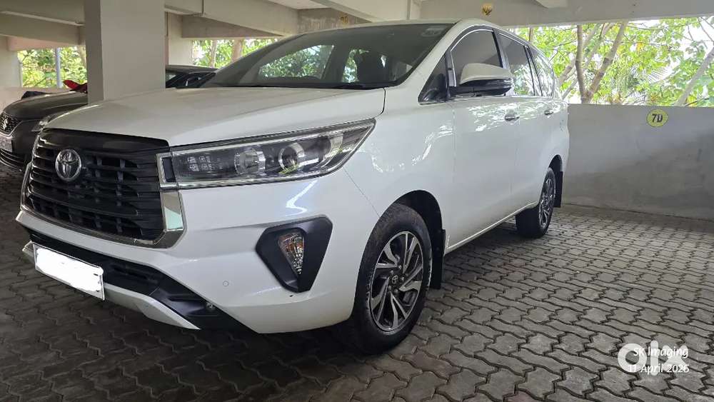 Toyota Innova Crysta 2022 Variant