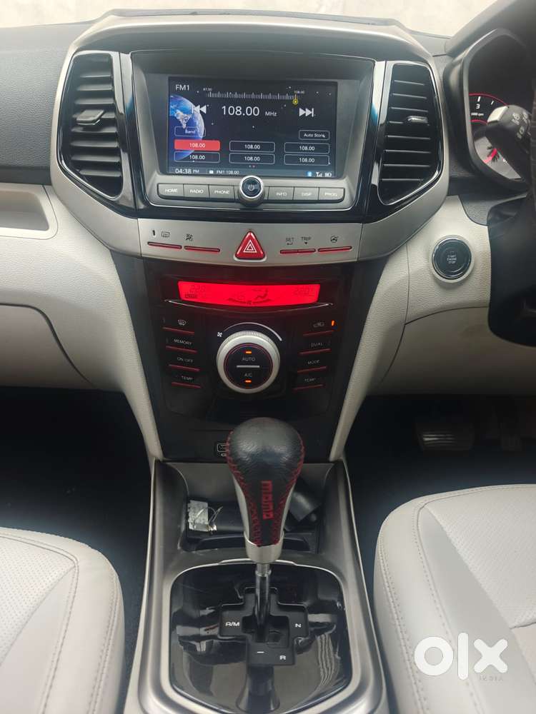Mahindra Xuv300 W8 Amt Diesel, 2023, Diesel