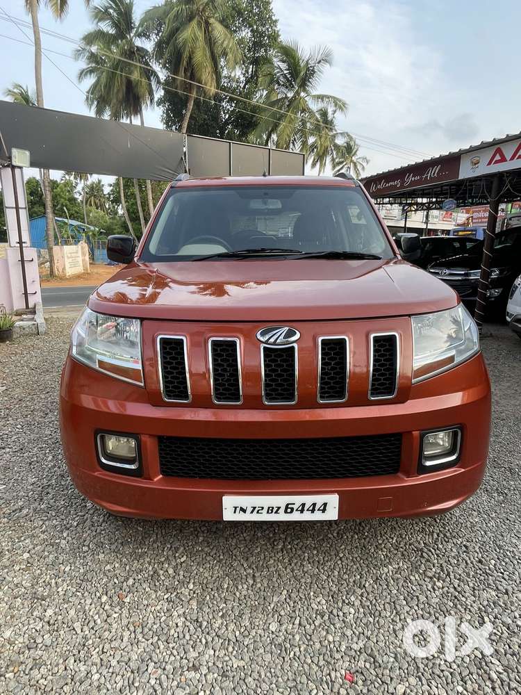 Mahindra Tuv 300 T8 Amt, 2016, Cng & Hybrids